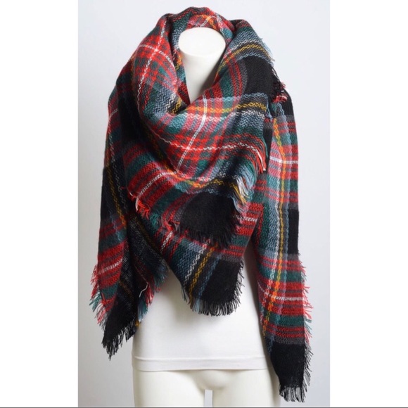 Black Plaid Oversized Blanket Scarf - Picture 3 of 3